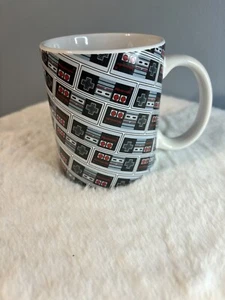 2017 Nintendo Entertainment System NES Decorated Ceramic Coffee Cup Mug - Picture 1 of 3