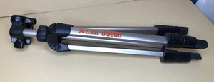 Tripod SLIK U5000 Telescoping w/Locking Clips 48.5 in at Full Length Portable - Picture 1 of 4