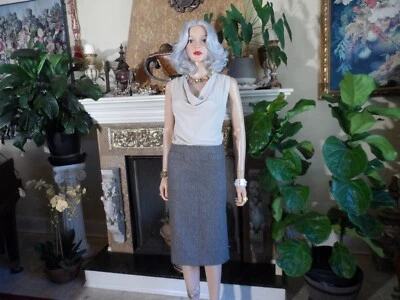 Escada Gray Wool Tweed/Beige Silk Cowl Neck Sheath Dress Size 36-US 6 - Image 1 of 4