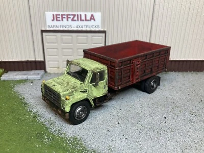 International S1954 Rusty Weathered 1/64 Custom Diecast Barn Find Grain Truck - Image 1 of 4