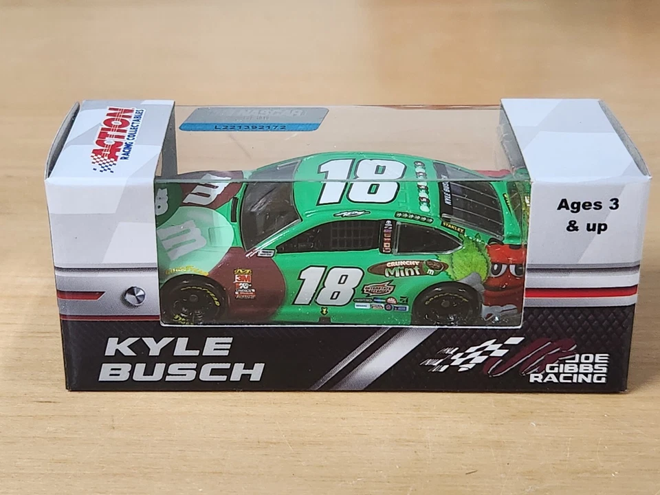 2018 #18 Kyle Busch M&Ms Mint Flavor Vote Winner 1/64 Action NASCAR Diecast - Image 1 of 1