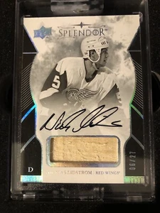 2017-18 UD Splendor Nicklas Lidstrom Detroit Red Winds Auto Stick Piece  *** - Imagen 1 de 3