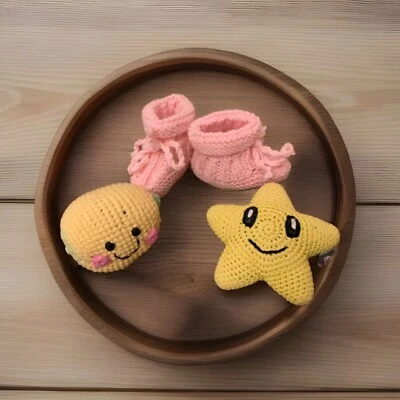 Baby розовый вязаный ботинок вязаный лимон дизайн погремушка и звезда крючком - Изображение 1 из 4