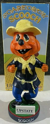 Syracuse Chiefs Scarecrow Scooch Mascot Bobblehead NIB SGA Baseball Cover
