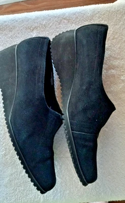 Женские Bella Vista черный замшевый на танкетке каблук размер 8 широкий сделано в Канаде VGC - Изображение 1 из 4