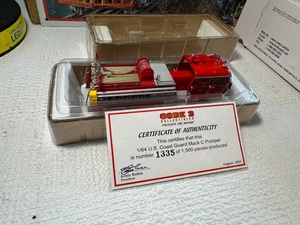 1/64 CODE 3 - COAST GUARD MACK FIRE TRUCK - PUMPER - NEW💥 T1433 - Picture 1 of 6