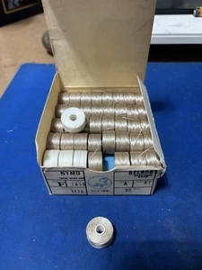 Nymo Bobbins A Style, hellbraun Nylon Box mit 80 - Bild 1 von 4