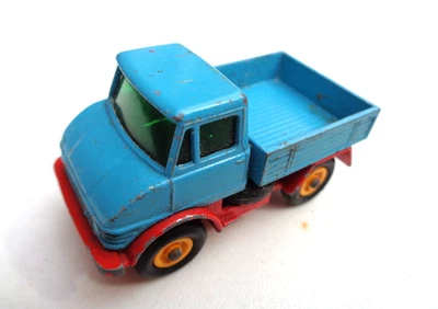 Rare Vintage Diecast Matchbox Lesney Superfast 49 Mercedes Unimog Blue/Red UK - Image 1 of 4