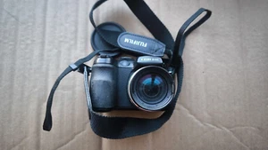 FUJUFILM FINEPIX S1000FD BLACK (PARTS NOLY/REPAIR) - Picture 1 of 8