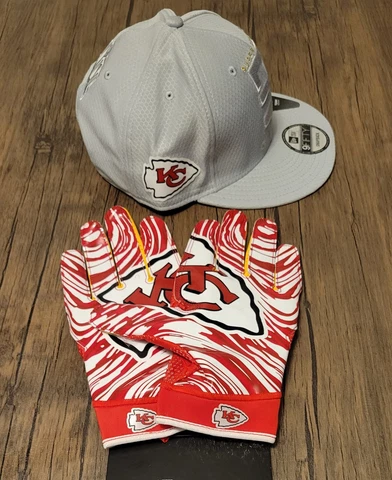 New Nike Kansas City Chiefs XXL Gloves & New Era KC Superbowl Snapback Hat Set Cover