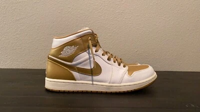Talla 10.5 | Nike Air Jordan 1 Phat - Blanco Metálico Dorado | Usado Foto 1 de 4
