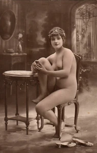 Nude Risque French Girl Seated Vintage Postcard - Picture 1 of 2