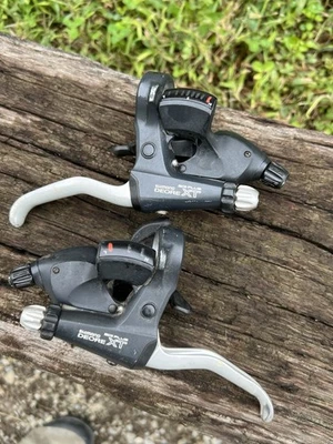 vintage Shimano Deore XT ST-M738 3 x 8 Speed Brake Lever Trigger Shifters MTB - Image 1 of 4