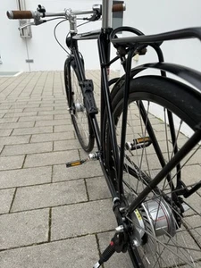 Schönes Nostalgie Herren-Stadtfahrrad in einem sehr gutem Zustand mit Schloss. - Bild 1 von 9