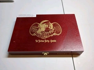 Empty Cigar Box - Fat Bottom Betty Gordito 10⅝x7⅜x1½ - Picture 1 of 3
