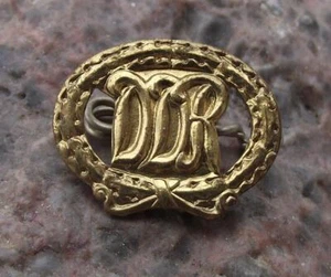 Antique DTSB East German DDR GDR Central Sports Performance Gold Pin Badge - Picture 1 of 4
