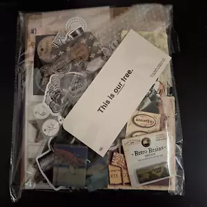 Pacchetto Mystery Pack Forniture Giornali spazzatura di ispirazione vintage - Foto 1 di 2