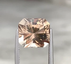 VVS 8,94 CT Topacio Marrón Dorado Natural Piedra Preciosa Corte Esmeralda De Pakistán - Imagen 1 de 2