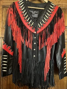 Damen schwarz & rot Lederjacke Mantel Native mit Knochendetail Western Cow Girl - Bild 1 von 7