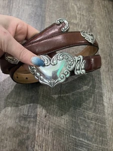 Cintura vintage Barse Savannah pelle marrone fibbia cuore argento concho taglia M 1997 - Foto 1 di 16