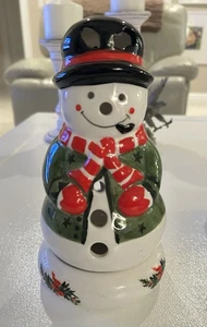 Soporte de luz de té muñeco de nieve de dos piezas Pfaltzgraff sombra de acebo - Imagen 1 de 6