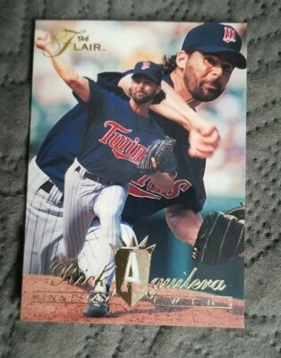 1994 Flair #311 Rick Aguilera - Minnesota Twins  - Image 1 of 2