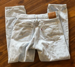 Levi’s Distressed Wedgie Straight HighRise Exposed Button Fly Jeans Sz 28 Light - Picture 1 of 11
