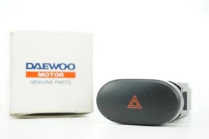 Interruttore lampeggiante di avvertimento originale Daewoo Nexia 96168726 interruttore luce di avvertimento nuovo - Foto 1 di 6