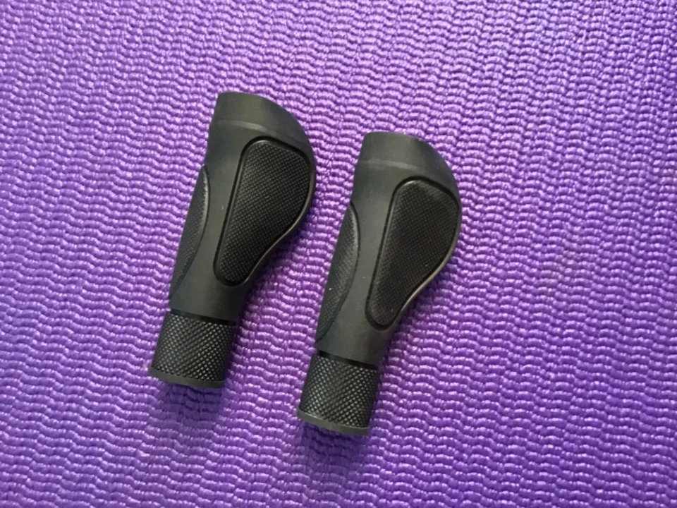 BICYCLE BMX, CRUISER, ATB, MOUNTAIN BIKE BLACK SOFT FLANGE HANDLEBAR BAR GRIPS🔥 - Image 1 of 3