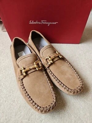 Mocasines Salvatore Ferragamo Parigi 100 % auténticos tejidos de gamuza talla 9 E  Foto 1 de 4