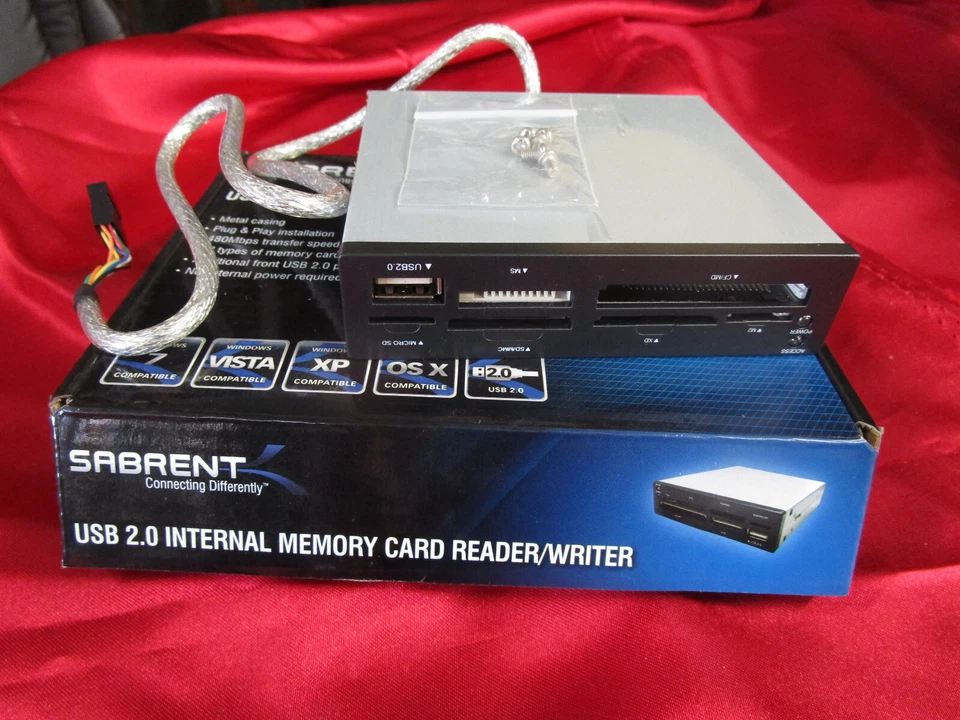 sarbent usb 2.0 card reader - Image 1 of 2