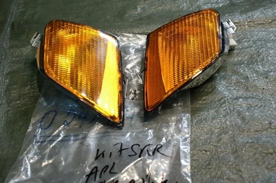 original Blinker SATZ vorne rechts links 291049 291050 Piaggio SKR 125 Quartz 50 - Bild 1 von 4