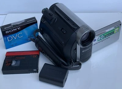 Sony DCR-HC52 Silver MiniDV HandyCam Camcorder WORKS!! (no Charger) - Image 1 of 4