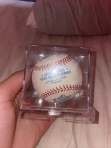 RAWLINGS 1999 WORLD SERIES GAME BALL MLB OFFICIAL BASEBALL YANKEES Vs. BRAVES - Picture 1 of 4