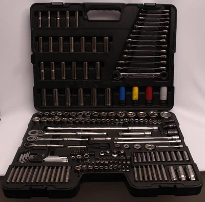 Halfords Advanced 200 Piece Socket & Ratchet Spanner Set (U) - Image 1 of 4