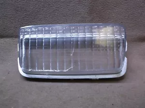 1970 MERCURY COUGAR XR7 ELIMINATOR RIGHT FRONT PARK TURN SIGNAL LIGHT LENS - Picture 1 of 12