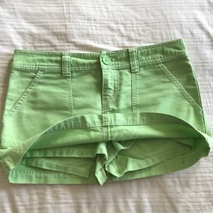 AEROPOSTALE green SKORT (Skirt + Shorts) Size 3/4. Pockets, Zip - Picture 1 of 6