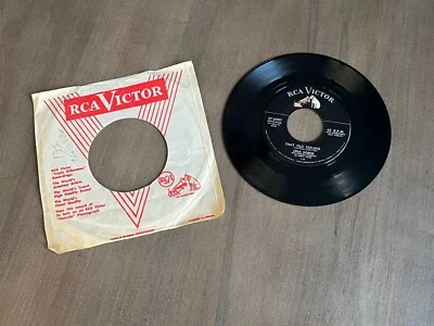 Lena Horne That Old Feeling, Sweet Thing 45, 7” Vinyl Record, RCA Victor 47-6997 - Image 1 of 4