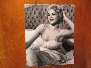 MONIQUE VAN VOOREN(Batman/Tarzan And The She-Devil)Signed Black/White 8X10 Photo - Picture 1 of 3