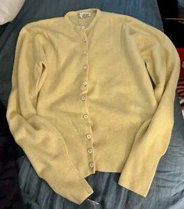 Vtg Wetherall Of Bond Street Women’s Yellow Cashmere Cardigan Sweater Sz 40 M - Picture 1 of 5