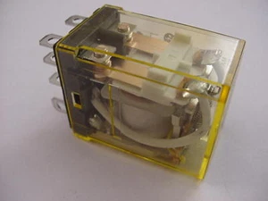 Idec RH2B-UL AC24V  Relay NEW  Ships on Same Day of the Purchase - Picture 1 of 3