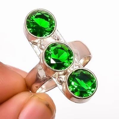 Anillo de joyería chapado en plata con piedras preciosas de cuarzo esmeralda (simulado) s.7.5 TR75-2016 Foto 1 de 3