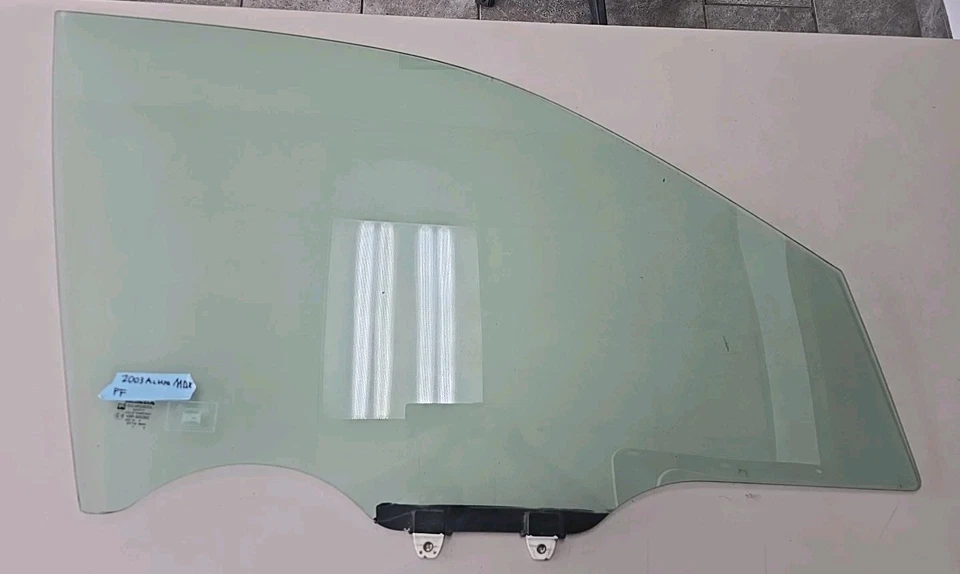 2003 Acura MDX Passenger Front OEM Factory Glass Window - Image 1 of 1