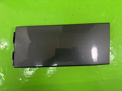 LAND ROVER DEFENDER L663 PAINEL DE ACABAMENTO DE PARA-CHOQUE DIANTEIRO CINZA PASSAGEIRO ESQUERDO NSF 2020-25 - Imagem 1 de 4