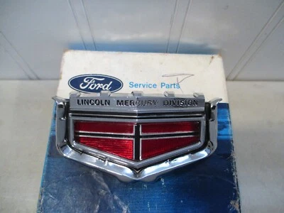 Nuevo de Lote Antiguo 1972 Mercury Montego rejilla/panel de cabecera adorno... nuevo ford Foto 1 de 4