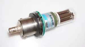 HAMAMATSU R3896-05 PHOTOMULTIPLIER TUBE+BNC POWER SOCKET 185-900 NM PMT=WARRANTY - Picture 1 of 2