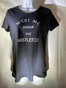 "Meet Me Under The Mistletoe" Old Navy Women's Black T-Shirt Sz S/P - Picture 1 of 7
