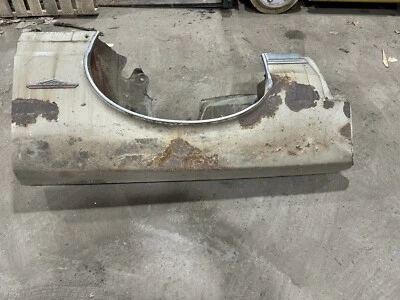 1966 Pontiac GTO para-lama esquerdo e cavidade interna da roda - Imagem 1 de 4