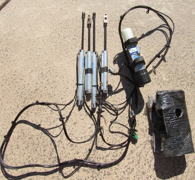 08-14 Sebring 200 convertible techo blando solo bomba hidráulica con cilindros probados Foto 1 de 4