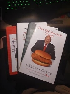 WIE HAST DU ES GEMACHT, TRUETT? Hardcover 3 Bücher Box Set CHICK-FIL-A SIGNIERT! Cathy - Bild 1 von 3